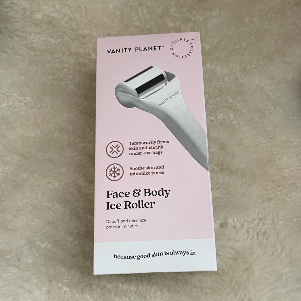 NWT Vanity Planet Face & Body Ice Roller